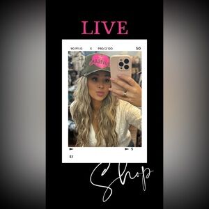 Threads Boutique is LIVE 🎥 Like This Post To Be Notified When We Go Live!